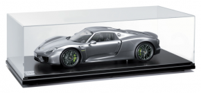 918